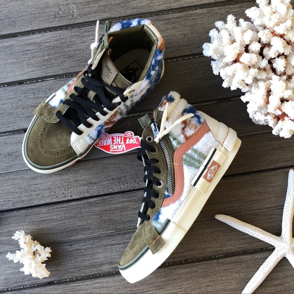 🌴🔆VANS- HI TOPS ZIPPER CARPET AWESOMENESS🔆🌴 - Picture 7 of 14